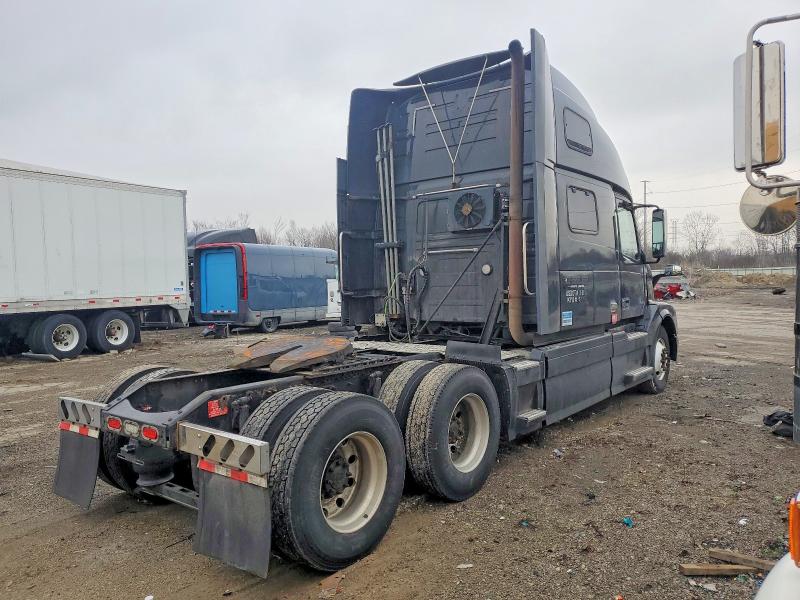45617036 :رقم المزاد ، 4V4NC9EH8GN932447 vin ، 2016 Volvo Vn مزاد بيع
