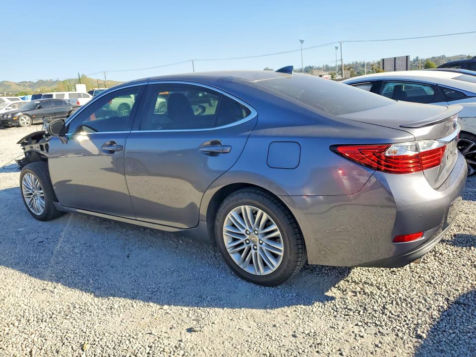 46666976 :رقم المزاد ، JTHBK1GG1F2186185 vin ، 2015 Lexus Es 350 مزاد بيع