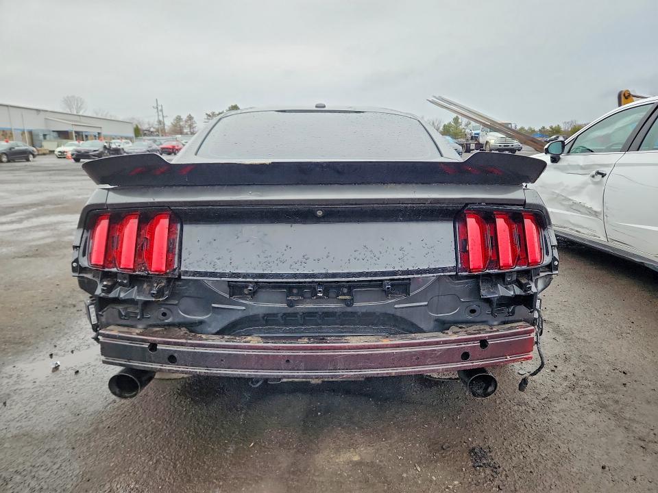 45633686 :رقم المزاد ، 1FA6P8CF9F5385354 vin ، 2015 Ford Mustang مزاد بيع