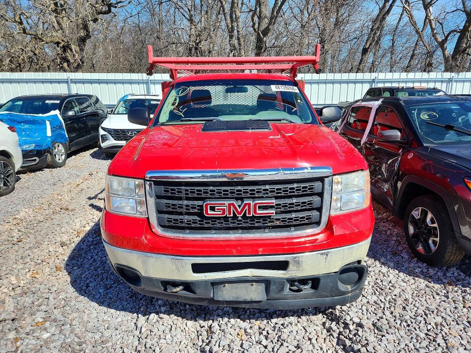 48139266 :رقم المزاد ، 1GT01ZCG4DF243839 vin ، 2013 Gmc Sierra مزاد بيع