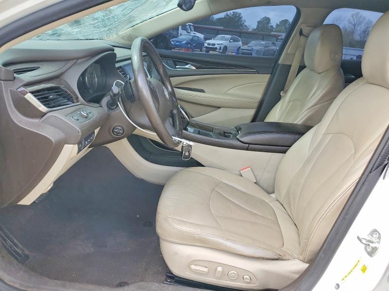 45782436 :رقم المزاد ، 1G4ZR5SS7HU125828 vin ، 2017 Buick Lacrosse مزاد بيع