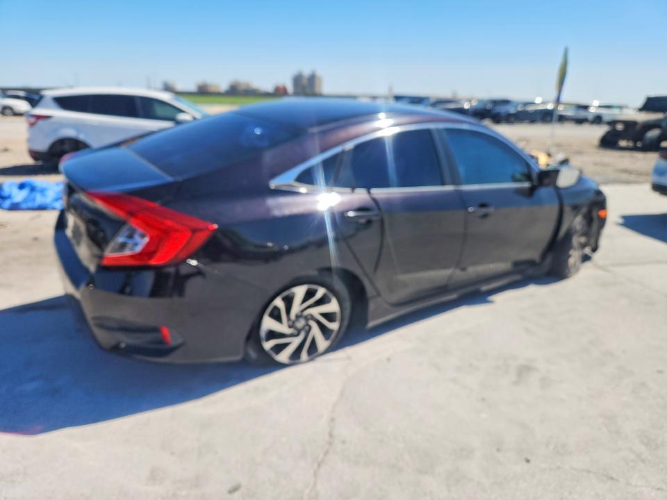 46017556 :رقم المزاد ، 19XFC2F76GE026248 vin ، 2016 Honda Civic مزاد بيع