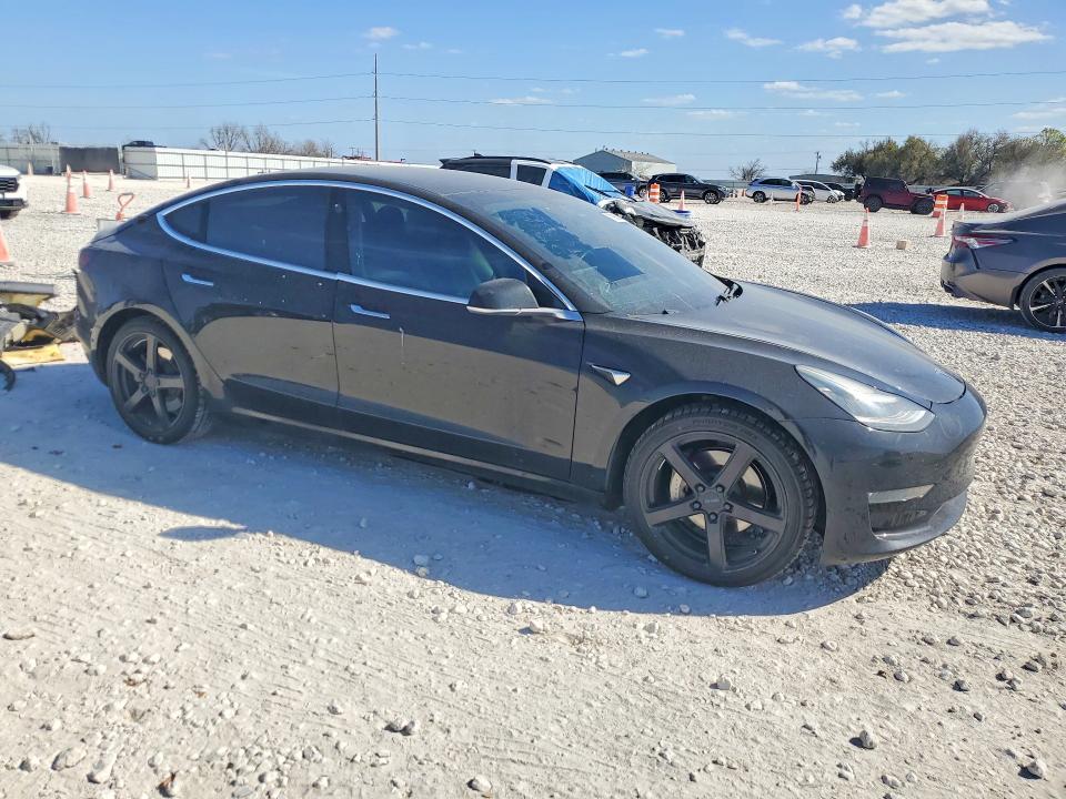 Продажа на аукционе авто 2018 Tesla Model 3, vin: 5YJ3E1EA7JF017483, номер лота: 78960885