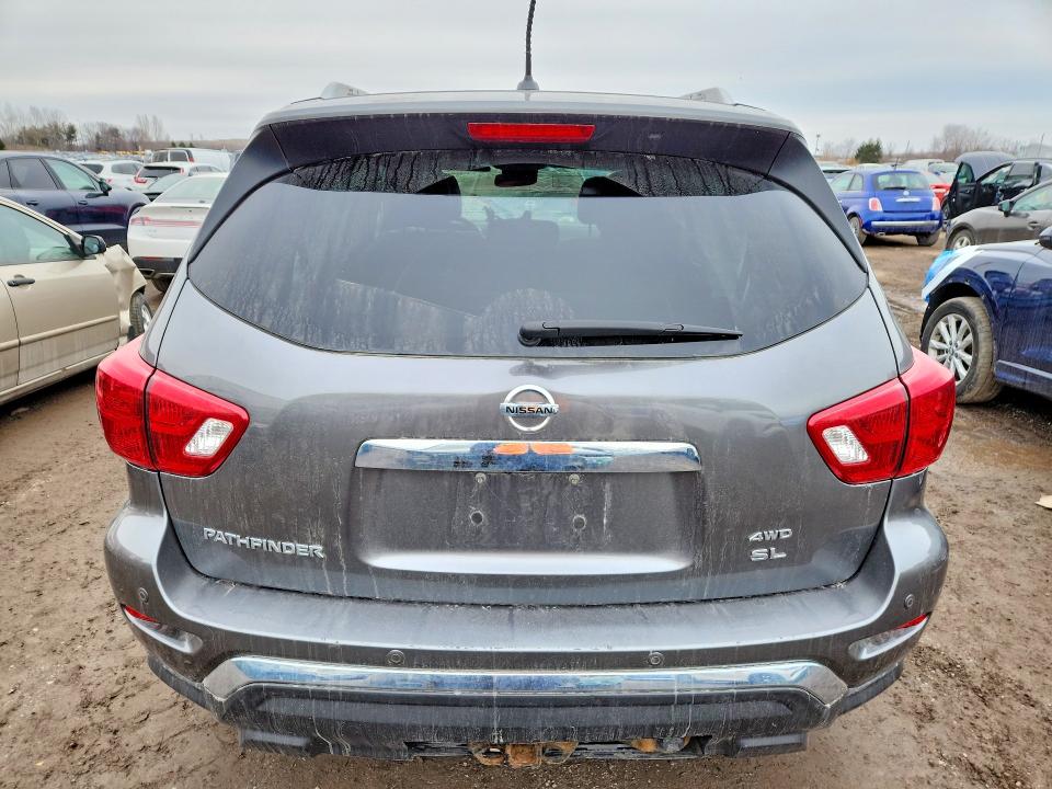 46408976 :رقم المزاد ، 5N1DR2MM6HC667399 vin ، 2017 Nissan Pathfinder مزاد بيع