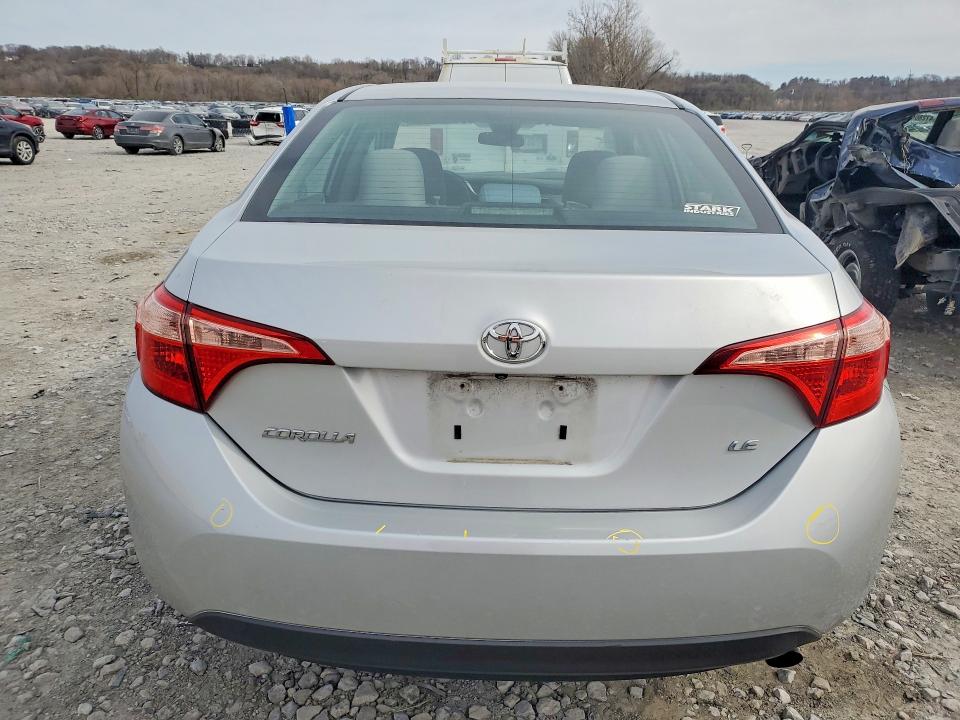 Продаж на аукціоні авто 2018 Toyota Corolla, vin: 5YFBURHEXJP847746, номер лоту: 47085746