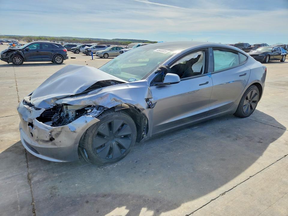 2025 Tesla Model 3 მანქანა იყიდება აუქციონზე, vin: 5YJ3E1EB9SF060944, აუქციონის ნომერი: 46440036