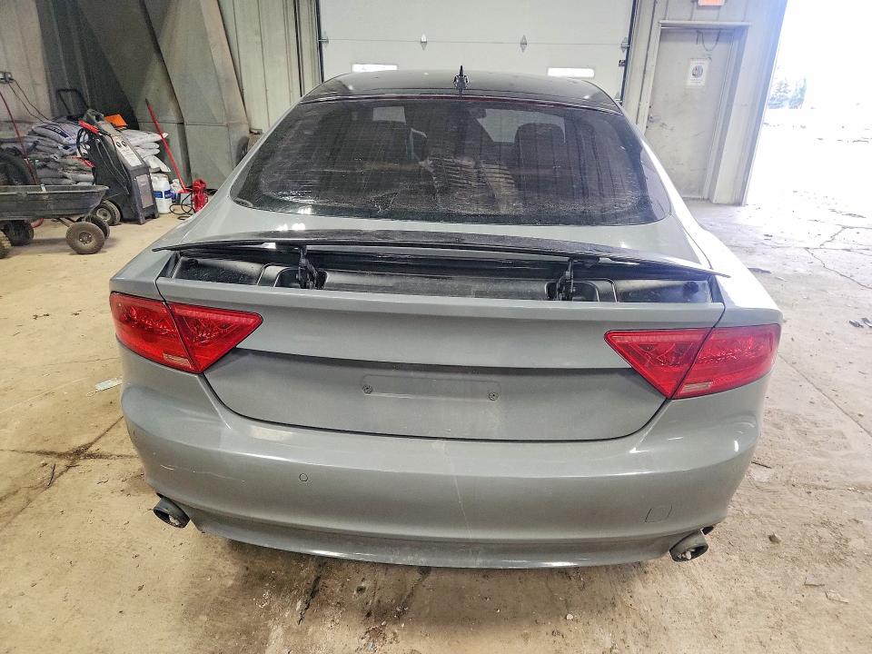 2015 Audi A7 მანქანა იყიდება აუქციონზე, vin: WAUWGAFC2FN004394, აუქციონის ნომერი: 46752786