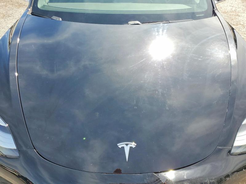 45665346 :رقم المزاد ، 5YJ3E1EA5JF045167 vin ، 2018 Tesla Model 3 مزاد بيع