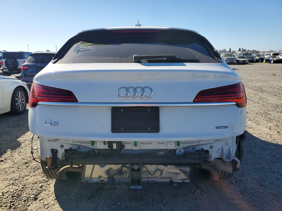 Продажа на аукционе авто 2022 Audi Q5, vin: WA15AAFYXN2116009, номер лота: 45650746
