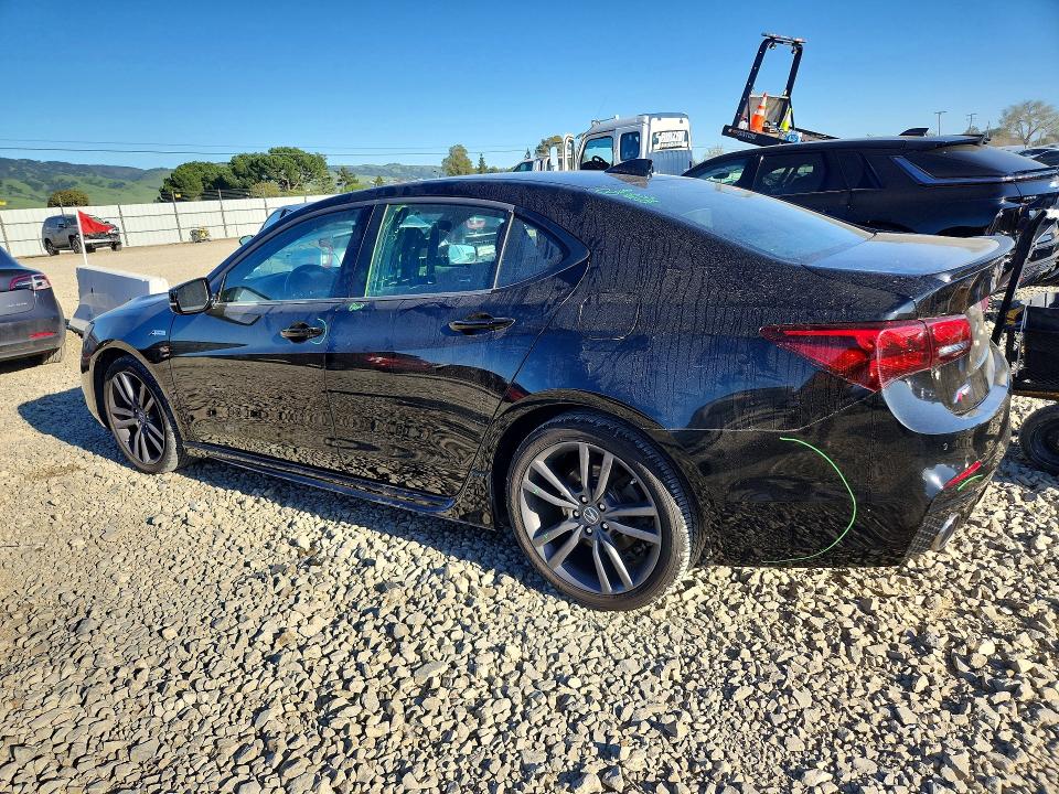 41939216 :رقم المزاد ، 19UUB2F61JA000119 vin ، 2018 Acura Tlx مزاد بيع