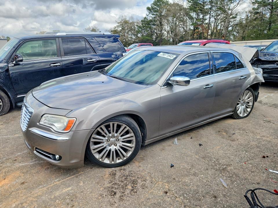 2014 Chrysler 300c მანქანა იყიდება აუქციონზე, vin: 2C3CCAEGXEH222312, აუქციონის ნომერი: 79071945