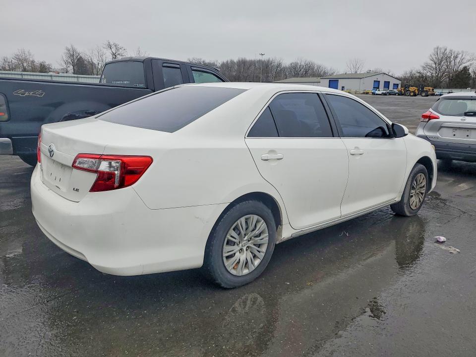 41813646 :رقم المزاد ، 4T1BF1FK0CU535473 vin ، 2012 Toyota Camry مزاد بيع
