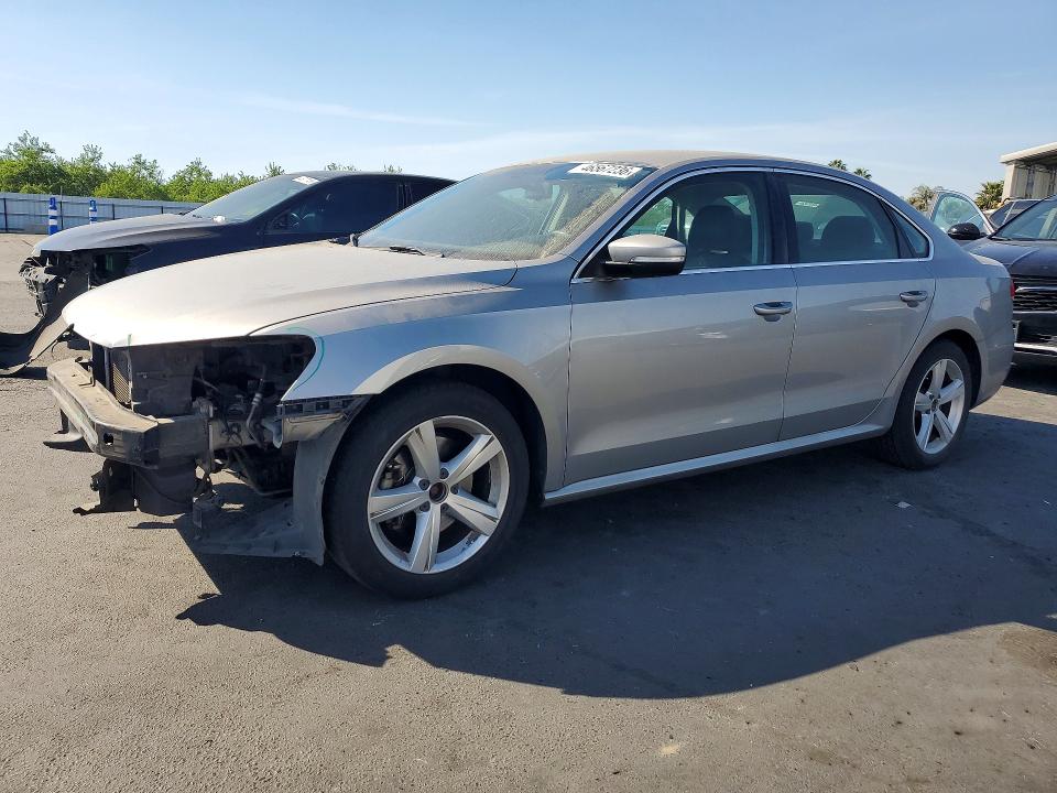 2012 Volkswagen Passat მანქანა იყიდება აუქციონზე, vin: 1VWBP7A38CC077690, აუქციონის ნომერი: 46567236