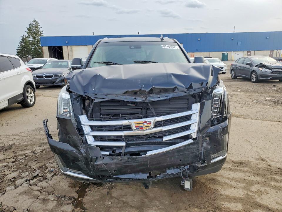 2018 Cadillac Escalade მანქანა იყიდება აუქციონზე, vin: 1GYS4CKJ7JR252677, აუქციონის ნომერი: 47454806