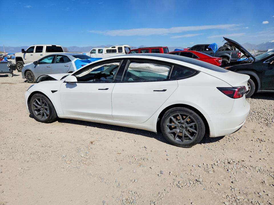 2022 Tesla Model 3 მანქანა იყიდება აუქციონზე, vin: 5YJ3E1EB8NF233499, აუქციონის ნომერი: 47181296