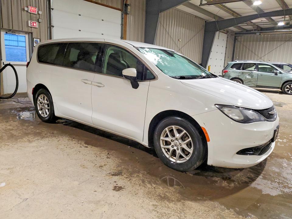 Продажа на аукционе авто 2021 Chrysler Voyager, vin: 2C4RC1CG3MR555081, номер лота: 46722836