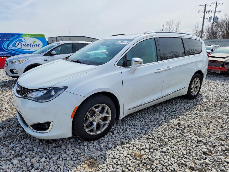 47841426 :رقم المزاد ، 2C4RC1GG1HR670696 vin ، 2017 Chrysler Pacifica مزاد بيع