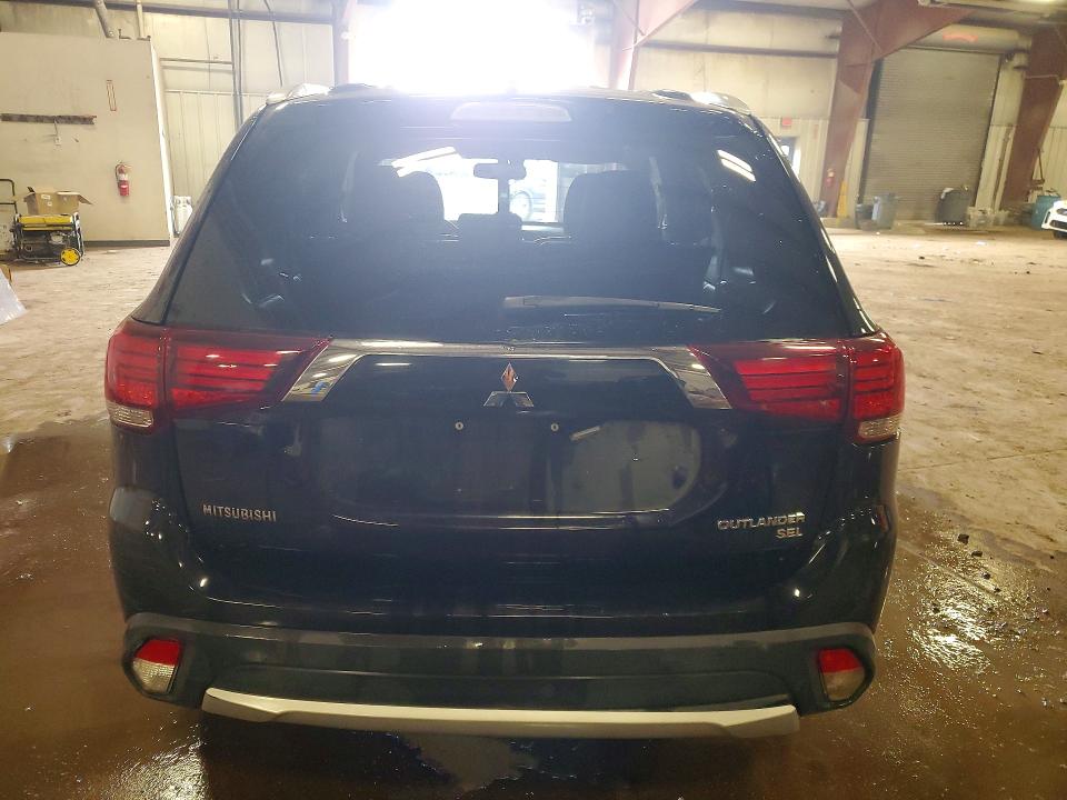 Продажа на аукционе авто 2017 Mitsubishi Outlander, vin: JA4AZ3A32HZ064336, номер лота: 45741156