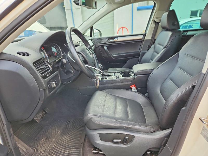 46569186 :رقم المزاد ، WVGFF9BP5BD002471 vin ، 2011 Volkswagen Touareg مزاد بيع
