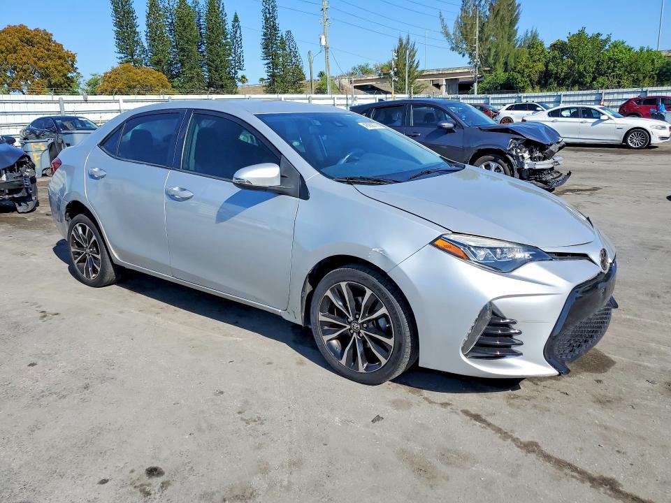 Продаж на аукціоні авто 2018 Toyota Corolla, vin: 5YFBURHEXJP810048, номер лоту: 46960776
