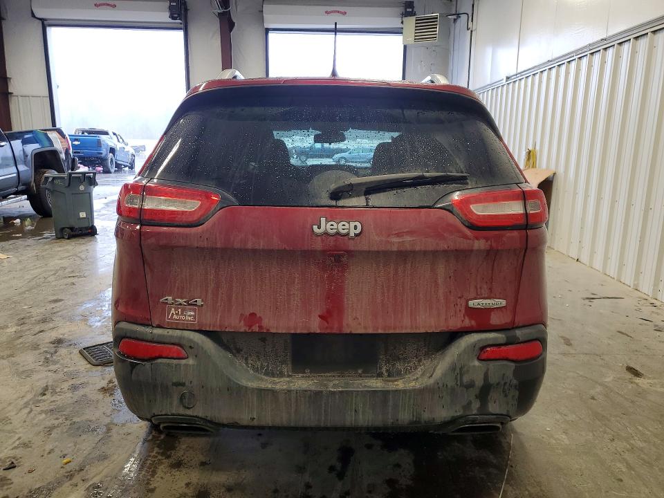 46289456 :رقم المزاد ، 1C4PJMCS7HW504442 vin ، 2017 Jeep Cherokee مزاد بيع