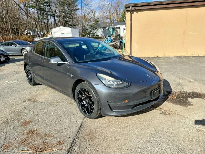 2018 Tesla Model 3 მანქანა იყიდება აუქციონზე, vin: 5YJ3E1EB1JF119497, აუქციონის ნომერი: 42076056