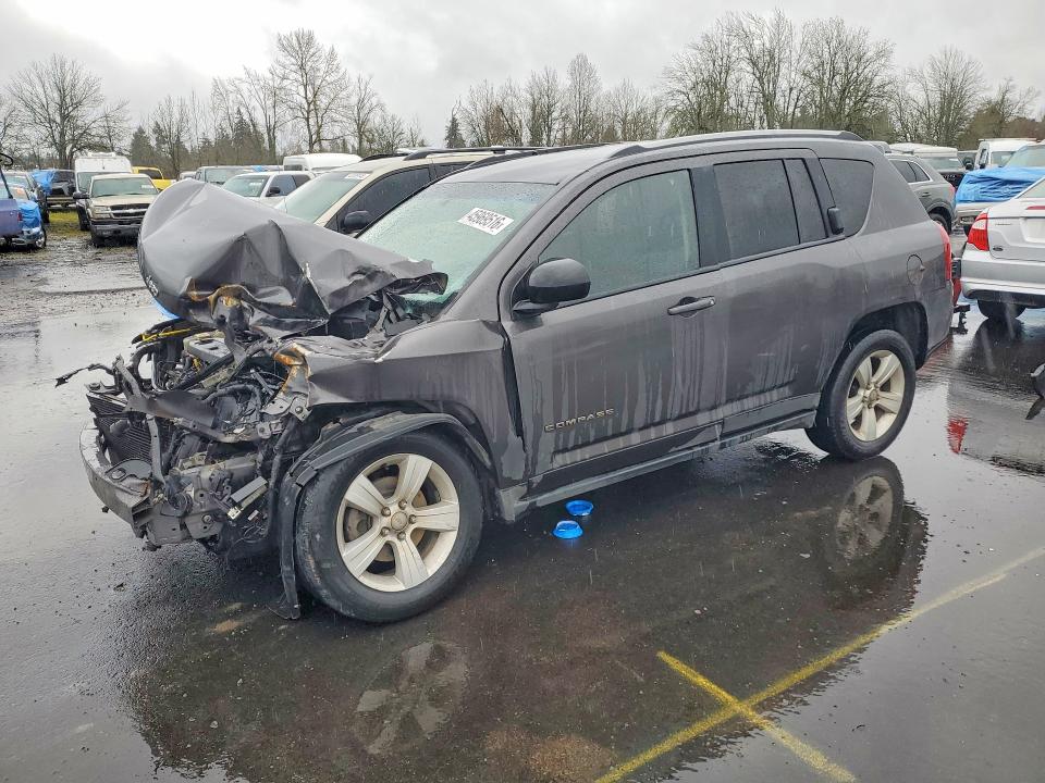 2016 Jeep Compass მანქანა იყიდება აუქციონზე, vin: 1C4NJDBB3GD686496, აუქციონის ნომერი: 45969516