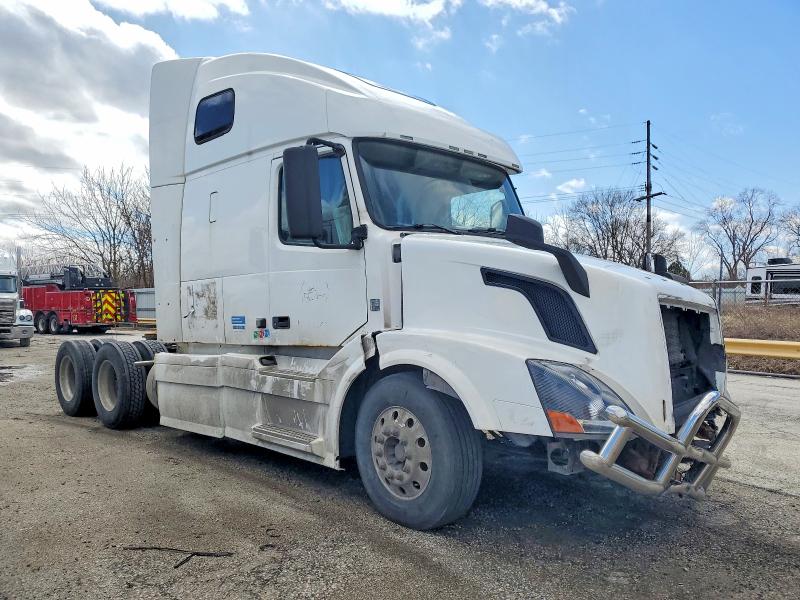 Продаж на аукціоні авто 2011 Volv Vn, vin: 4V4NC9EH3BN534832, номер лоту: 46004746