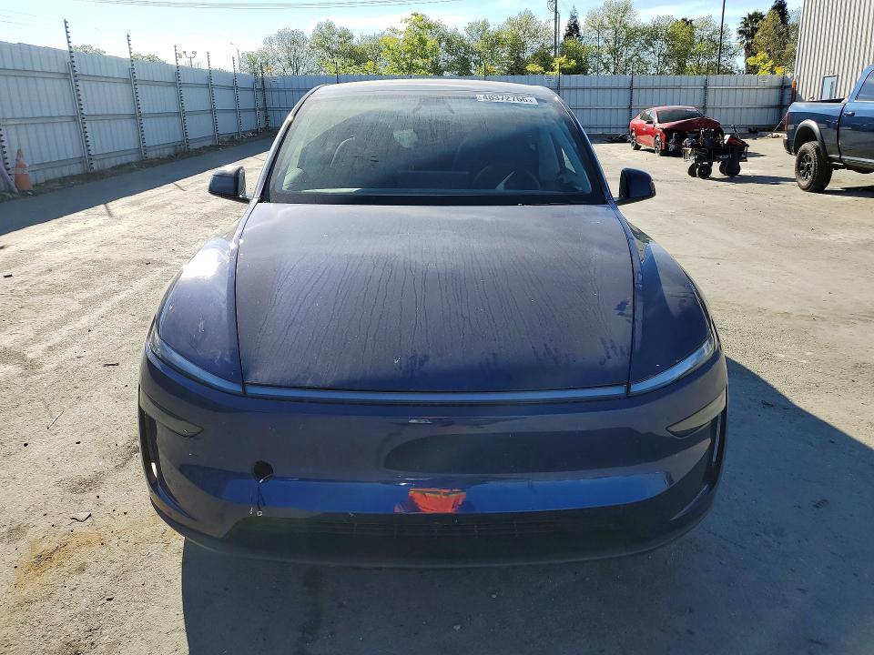 2026 Tesla Model Y მანქანა იყიდება აუქციონზე, vin: 7SAYGDED3TF416585, აუქციონის ნომერი: 46372766