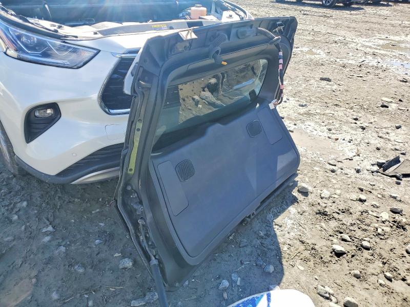 Aukcja sprzedaży 2022 Toyota Highlander, vin: 5TDFZRBH8NS227240, numer aukcji: 46199836