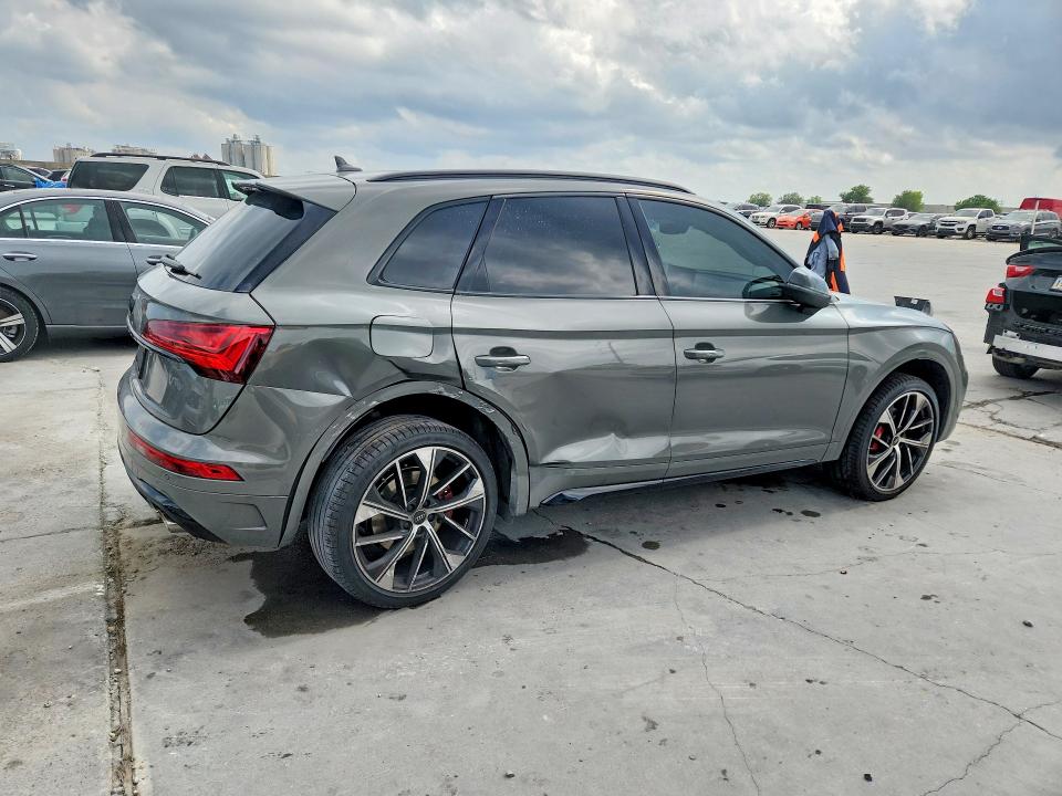 47359426 :رقم المزاد ، WA1B4AFY2R2084575 vin ، 2024 Audi Sq5 مزاد بيع