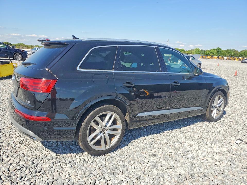 2018 Audi Q7 მანქანა იყიდება აუქციონზე, vin: WA1VAAF70JD050690, აუქციონის ნომერი: 47166526