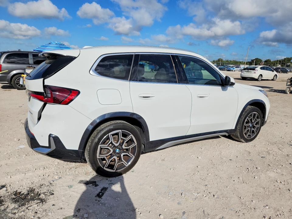 41776996 :رقم المزاد ، WBX73EF07S5077418 vin ، 2025 Bmw X1 مزاد بيع