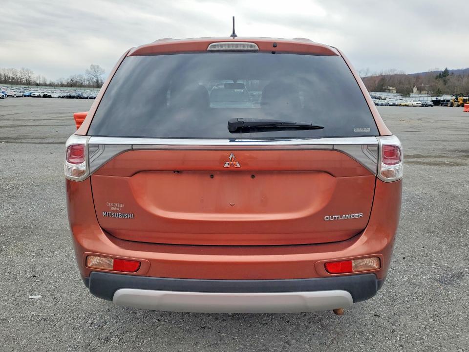 2015 Mitsubishi Outlander მანქანა იყიდება აუქციონზე, vin: JA4AZ3A31FZ007266, აუქციონის ნომერი: 79691835
