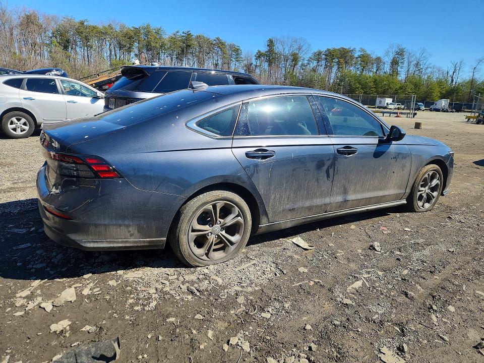 Продажа на аукционе авто 2024 Honda Accord, vin: 1HGCY1F39RA038610, номер лота: 41996016
