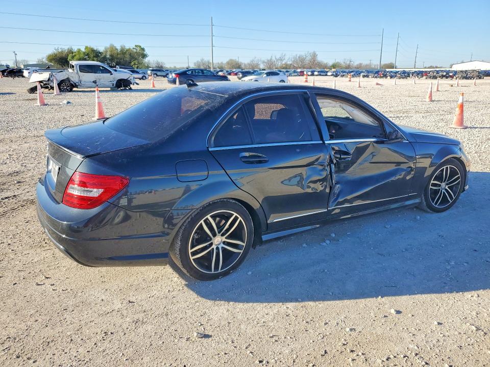 Aukcja sprzedaży 2013 Mercedes-benz C, vin: WDDGF4HB1DR252342, numer aukcji: 45927536
