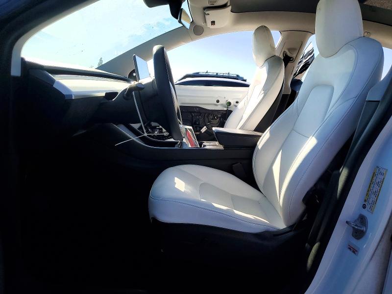 2020 Tesla Model Y მანქანა იყიდება აუქციონზე, vin: 5YJYGDEE1LF042743, აუქციონის ნომერი: 41985596