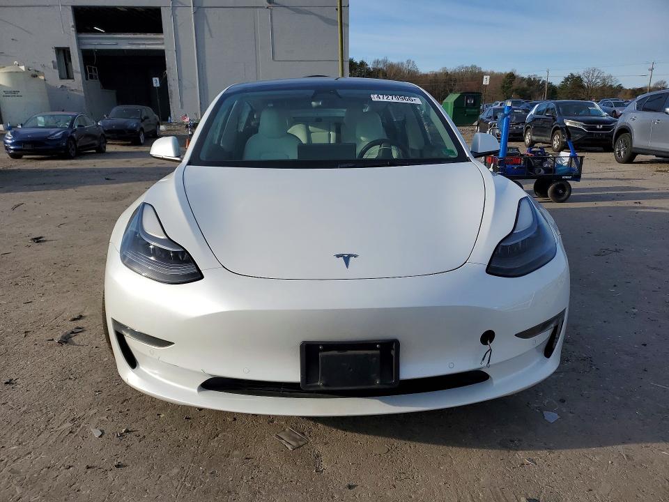 2022 Tesla Model 3 მანქანა იყიდება აუქციონზე, vin: 5YJ3E1EB6NF176946, აუქციონის ნომერი: 47279966