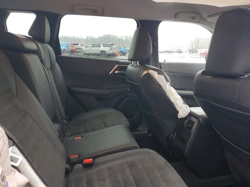 Продаж на аукціоні авто 2022 Mitsubishi Outlander, vin: JA4J4UA89NZ032852, номер лоту: 41691666