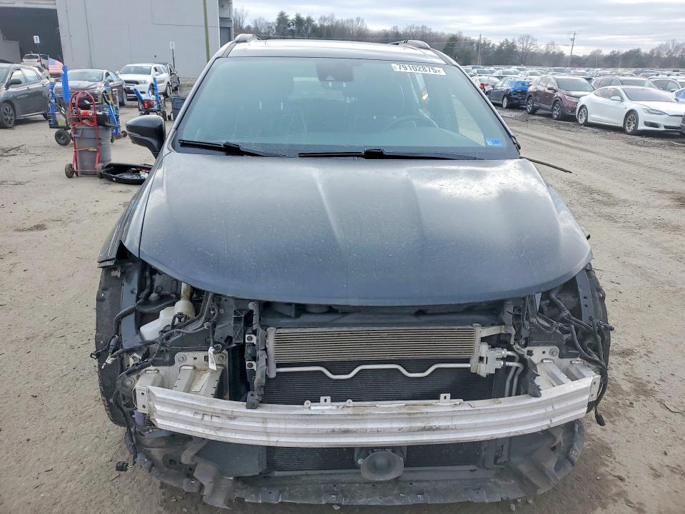 79102875 :رقم المزاد ، 2C4RC1GG3KR703883 vin ، 2019 Chrysler Pacifica مزاد بيع