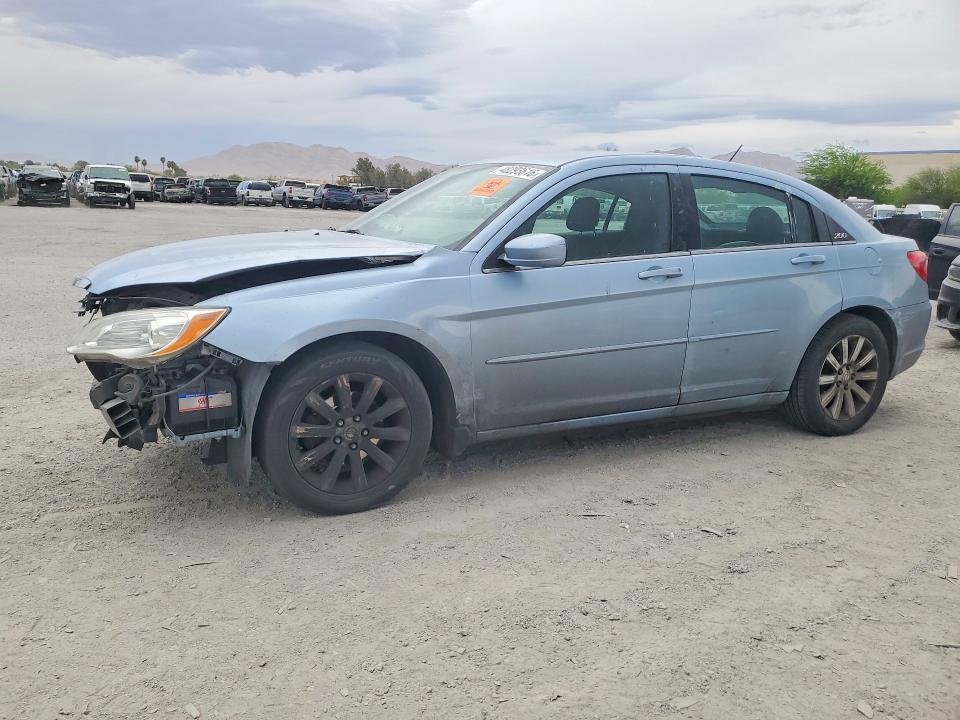 48293616 :رقم المزاد ، 1C3CCBBB1DN732777 vin ، 2013 Chrysler 200 مزاد بيع