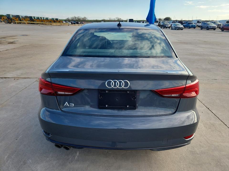 Продажа на аукционе авто 2019 Audi A3, vin: WAUAUGFF1KA095627, номер лота: 45583386