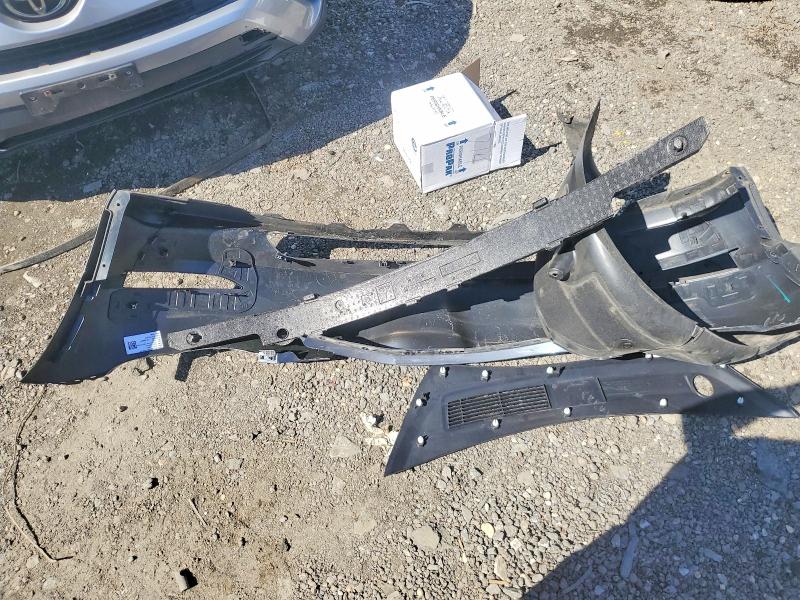 Продажа на аукционе авто 2023 Tesla Model 3, vin: 5YJ3E1ECXPF627663, номер лота: 41950496