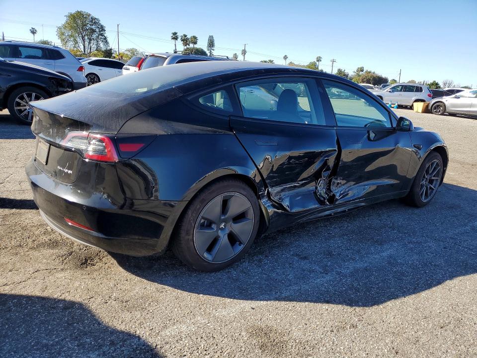 2022 Tesla Model 3 მანქანა იყიდება აუქციონზე, vin: 5YJ3E1EB4NF133819, აუქციონის ნომერი: 41898316