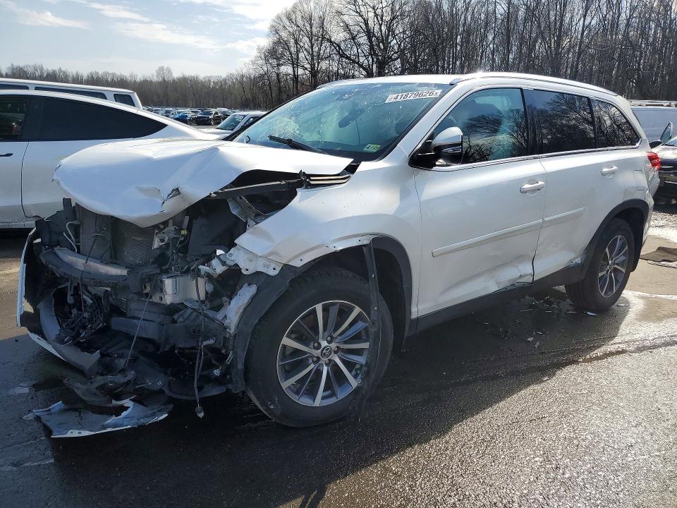 2019 Toyota Highlander მანქანა იყიდება აუქციონზე, vin: 5TDKZRFH8KS312079, აუქციონის ნომერი: 41879626