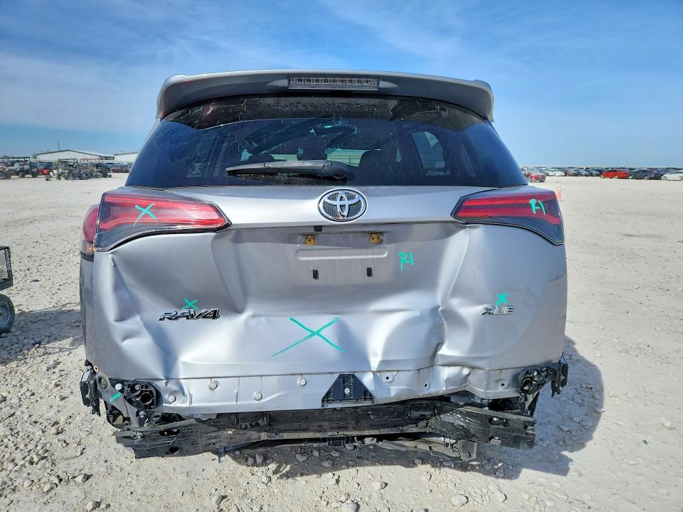 Aukcja sprzedaży 2018 Toyota Rav4, vin: JTMWFREV7JD126299, numer aukcji: 45844826