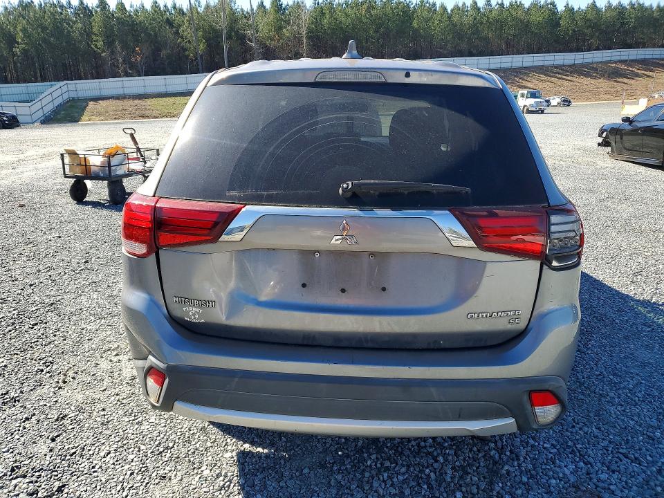 Продаж на аукціоні авто 2017 Mitsubishi Outlander, vin: JA4AD3A38HZ005001, номер лоту: 46139616