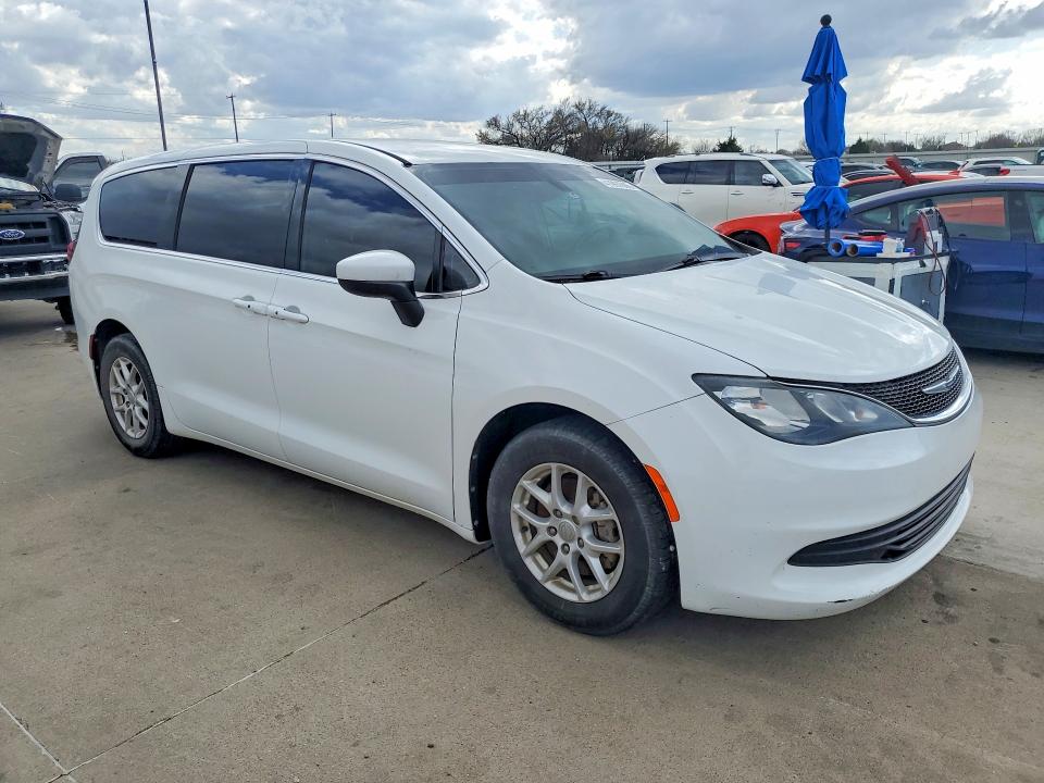 41997606 :رقم المزاد ، 2C4RC1DG2HR518947 vin ، 2017 Chrysler Pacifica مزاد بيع