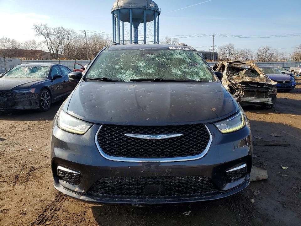2021 Chrysler Pacifica მანქანა იყიდება აუქციონზე, vin: 2C4RC1L77MR586415, აუქციონის ნომერი: 46958056