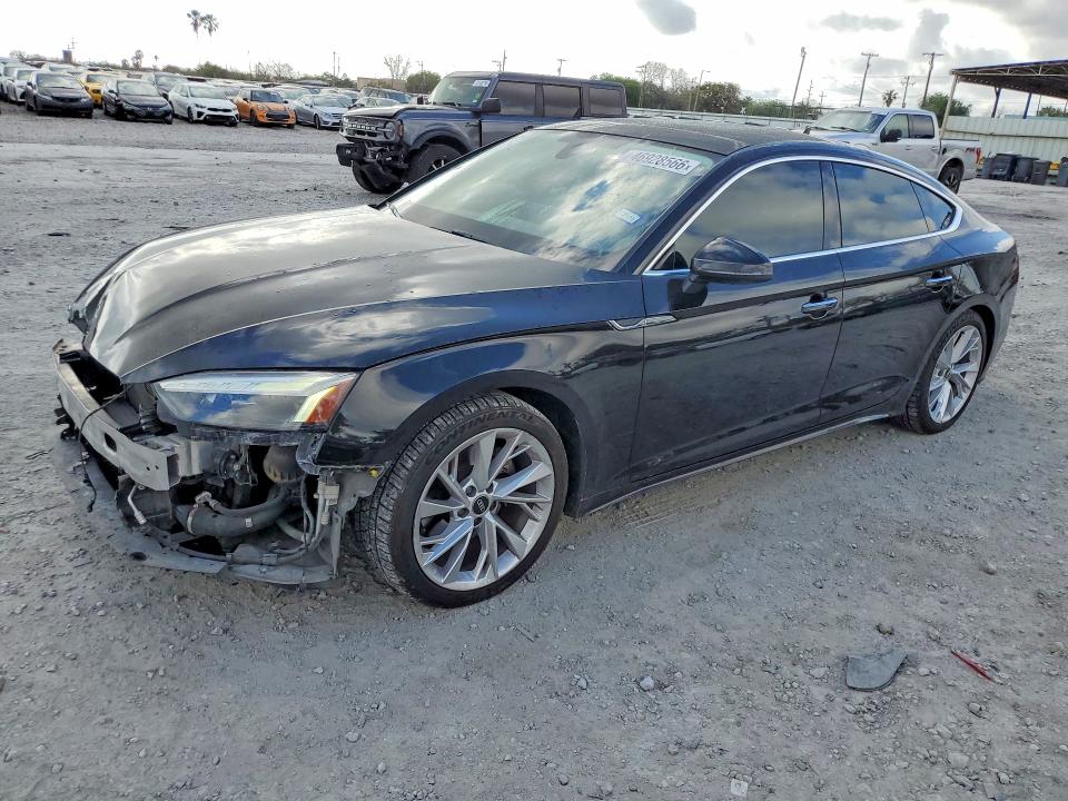 Продаж на аукціоні авто 2022 Audi A5, vin: WAUCBCF51NA003984, номер лоту: 46928566